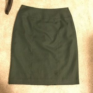 Worthington size 4 skirt. Never worn.